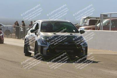 media/Dec-03-2023-Speed Ventures (Sun) [[63e011f1de]]/1-Pre Grid-Track Entry/